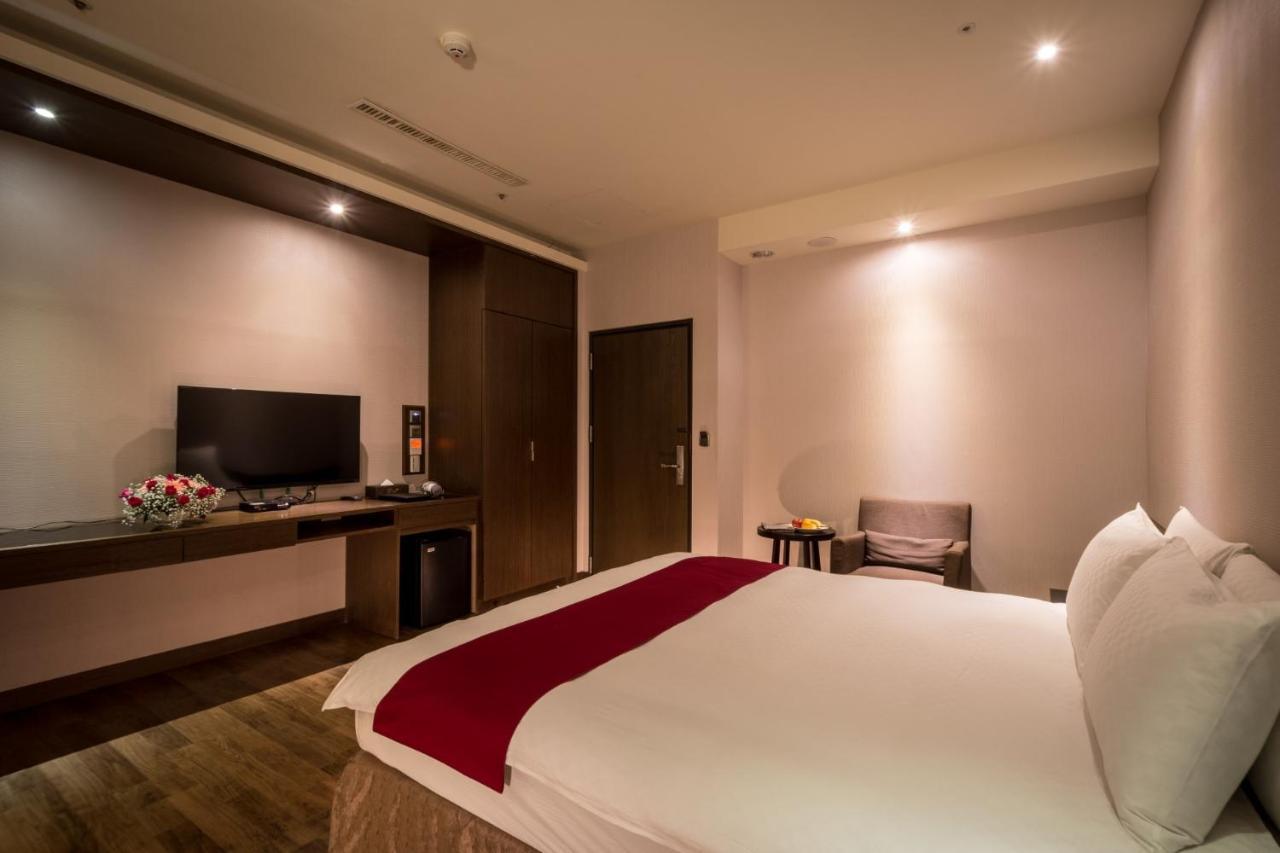 Jai Chateau Hotels & Hostels Tainan Esterno foto