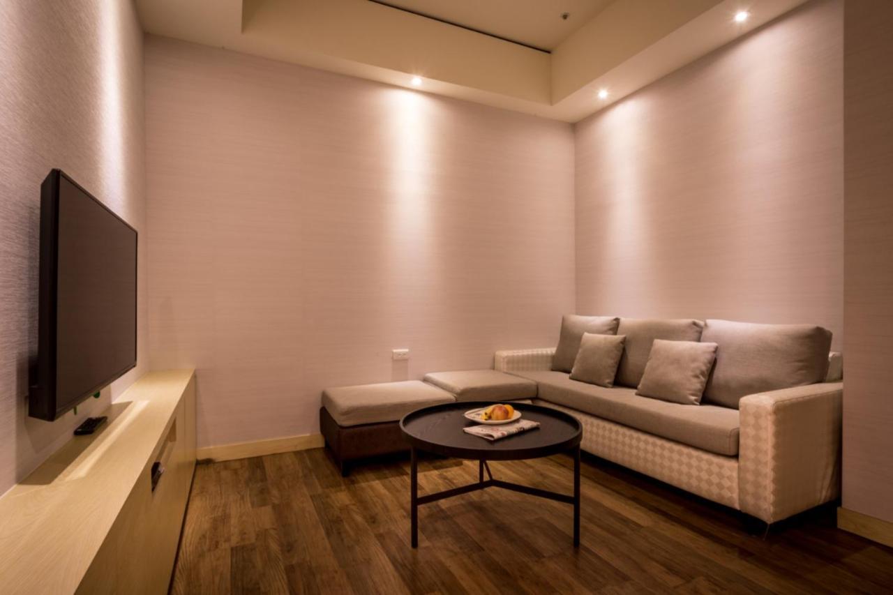 Jai Chateau Hotels & Hostels Tainan Esterno foto