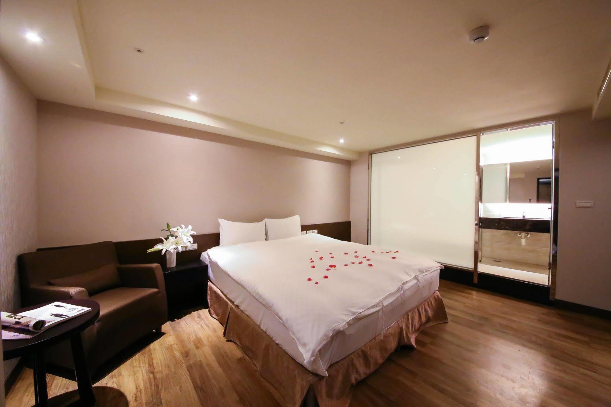 Jai Chateau Hotels & Hostels Tainan Esterno foto