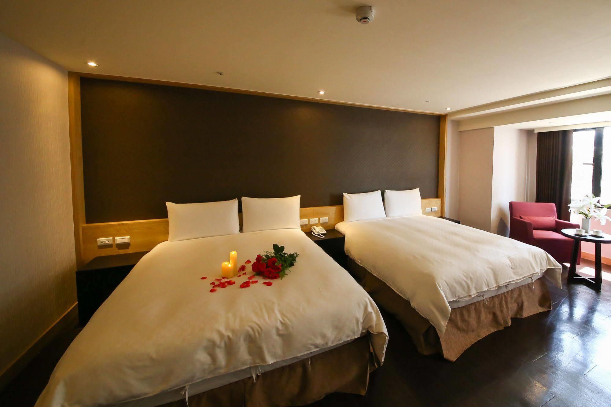 Jai Chateau Hotels & Hostels Tainan Esterno foto